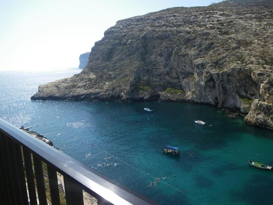 Seafront Penthouse With Terrace In Xlendi, Gozo Appartement Buitenkant foto